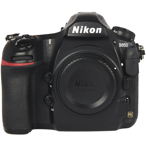 NIKON D850
